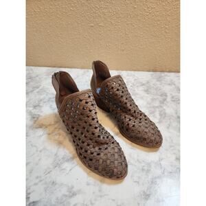 Fergalicious By Fergie Brown Pearse‎ Faux Leather Almond Toe Booties Size 6.5M